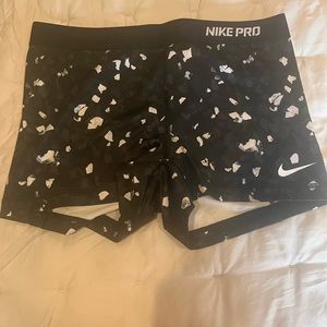 Nike pro workout shorts